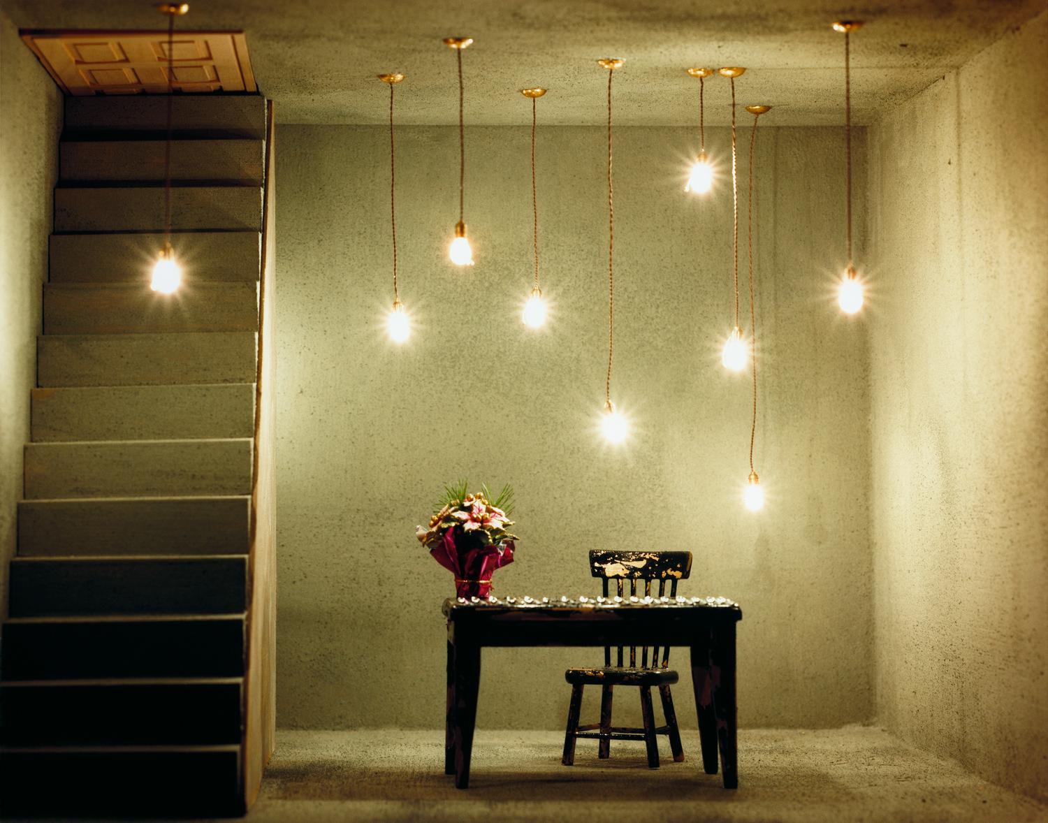 10216_Anticipation-(lightbulbs)